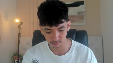 isaac_cryston online show from 11/07/25, 09:04