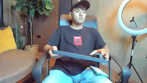 isaac_grimm online show from 02/05/26, 03:11