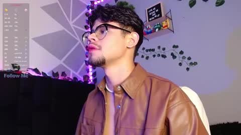 Snapshot of isaac_saenz chatting on 12/03/24, 10:18 Isaac Saenz. online show from 12/03/24, 10:18