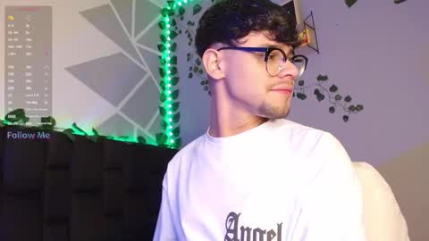 Snapshot of isaac_saenz chatting on 12/05/24, 11:07 Isaac Saenz. online show from 12/05/24, 11:07