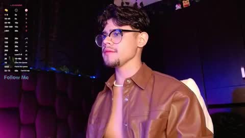 Snapshot of isaac_saenz chatting on 12/14/24, 09:45 Isaac Saenz. online show from 12/14/24, 09:45