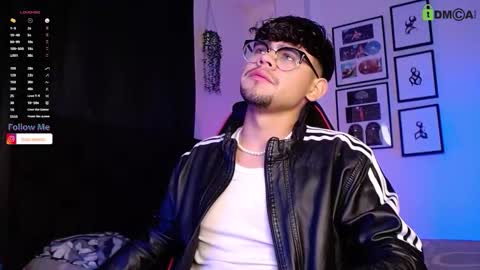 Isaac Saenz. online show from 11/18/25, 10:36