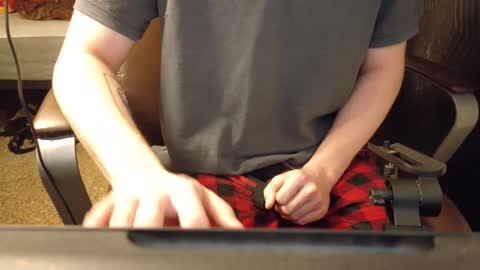 isaac online show from 12/23/24, 04:55