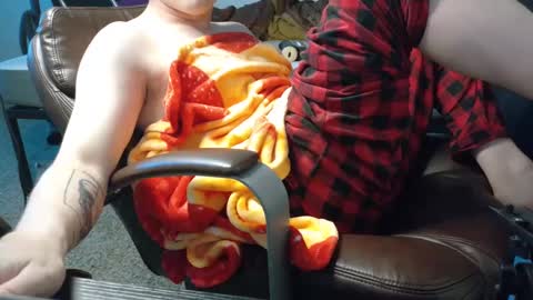 isaac online show from 12/23/24, 12:08