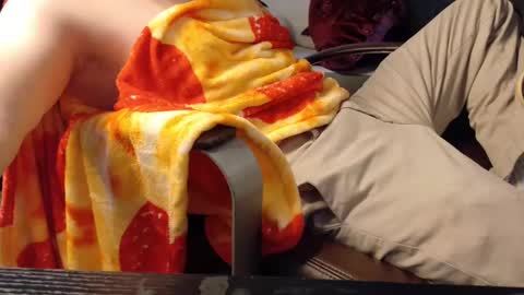 isaac online show from 12/28/24, 07:11