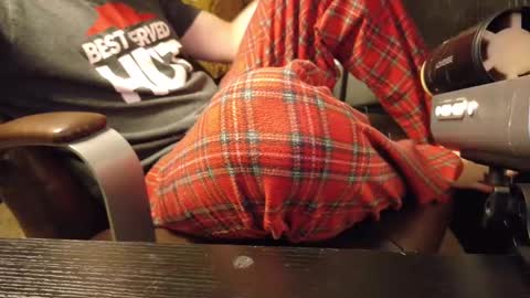 isaac online show from 01/01/25, 10:03