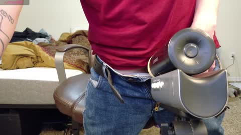 isaac online show from 01/20/25, 08:19