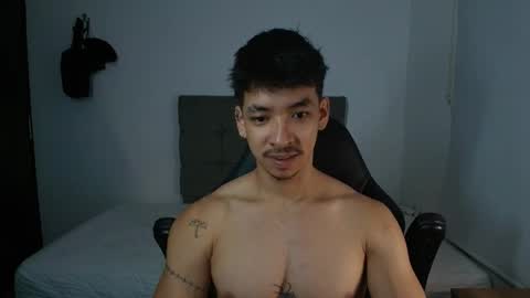 Snapshot of isaac_sttone01 chatting on 06/01/26, 07:54 muscle isaac online show from 06/01/26, 07:54