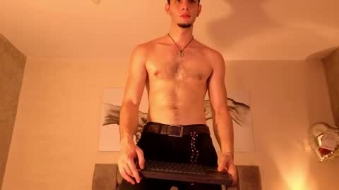 Snapshot of isaacblaze_ chatting on 05/21/26, 04:08 isaacblaze online show from 05/21/26, 04:08
