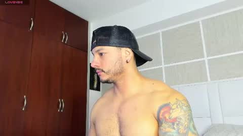 Snapshot of isaacs11 chatting on 07/11/26, 12:41 Isaac Surez online show from 07/11/26, 12:41