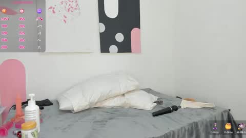 isabella online show from 01/22/25, 01:53