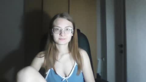 isabel_loveee online show from 01/05/26, 08:56