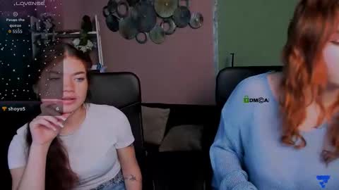 Snapshot of isabel_wave chatting on 11/13/25, 01:54 isabel online show from 11/13/25, 01:54