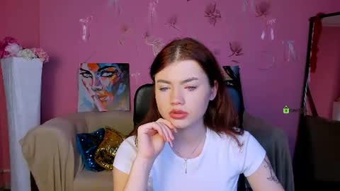 Snapshot of isabel_wave chatting on 06/19/26, 07:06 isabel online show from 06/19/26, 07:06