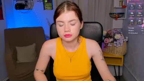 Snapshot of isabel_wave chatting on 07/14/26, 02:05 isabel online show from 07/14/26, 02:05