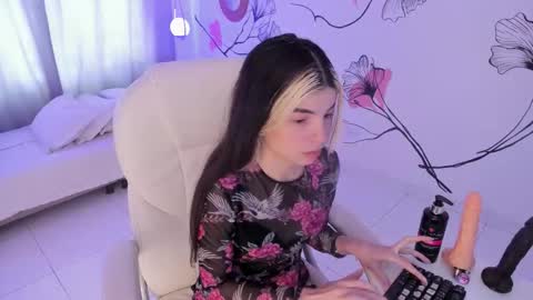 isabela_fiorelli online show from 10/14/25, 01:45