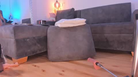 Isabela online show from 10/17/25, 12:08