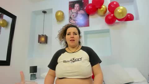 Mommy Isa online show from 10/09/25, 11:19