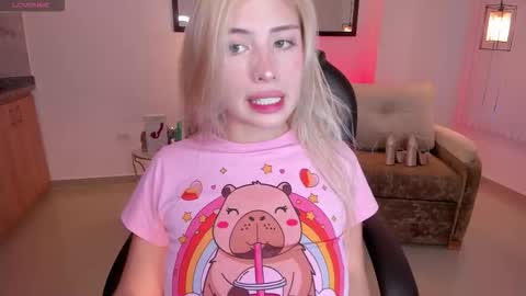 isabela romano online show from 11/28/25, 05:59