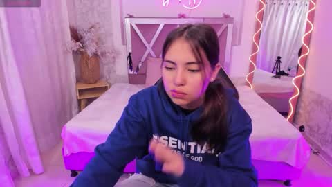 ISABELA  online show from 01/17/26, 11:37