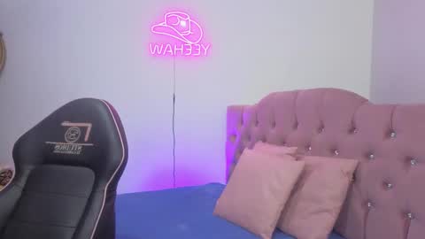 Snapshot of isabela_tay chatting on 04/21/26, 11:38 ISABELA online show from 04/21/26, 11:38