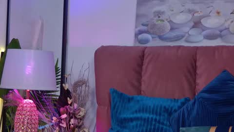 Snapshot of isabelasasha chatting on 02/11/25, 10:59 Isa online show from 02/11/25, 10:59