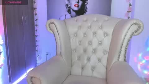 Snapshot of isabelhot1 chatting on 06/21/26, 09:17 Isabel online show from 06/21/26, 09:17