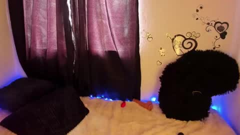 isabella online show from 01/27/25, 06:52