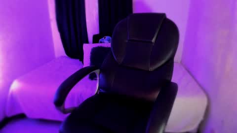 isabella online show from 02/26/26, 02:43