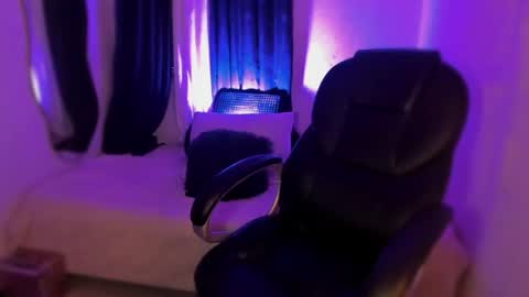 Snapshot of isabelitha chatting on 07/09/26, 12:26 isabella online show from 07/09/26, 12:26