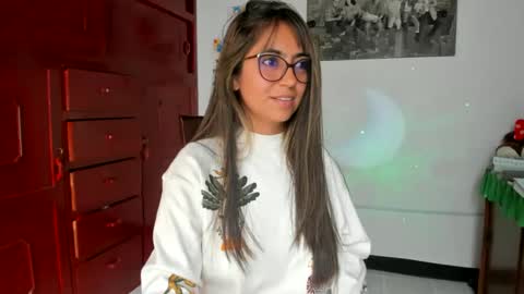 Snapshot of isabella22_1 chatting on 02/11/25, 05:50 Isabella22 1 online show from 02/11/25, 05:50