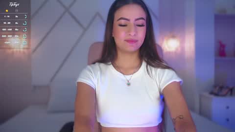 Isa  online show from 02/04/25, 03:26