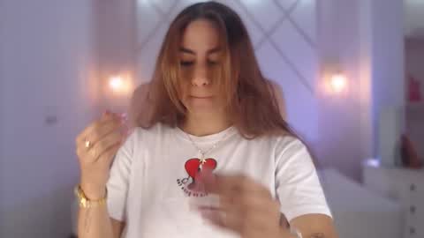 Isa  online show from 10/09/25, 02:59