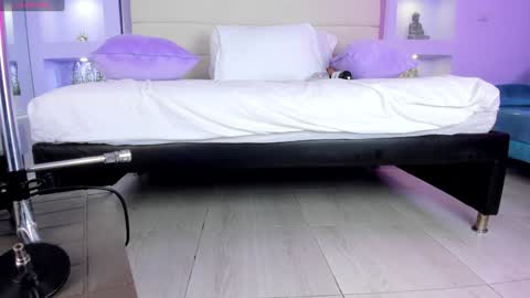 Isa online show from 02/05/25, 03:45