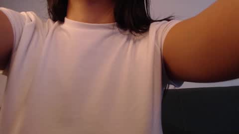 ISABELLA online show from 01/08/25, 10:48