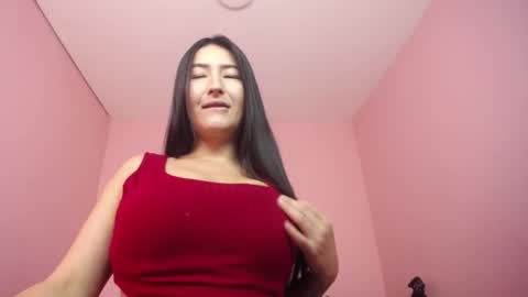 Snapshot of isabella_mendez_1 chatting on 11/03/25, 01:45 Isa online show from 11/03/25, 01:45