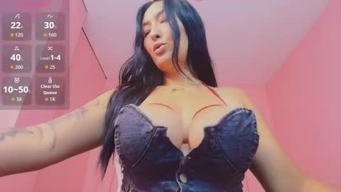 Snapshot of isabella_mendez_1 chatting on 06/01/26, 12:40 Isa online show from 06/01/26, 12:40