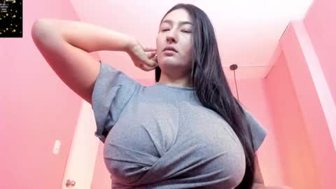 Snapshot of isabella_mendez_1 chatting on 07/01/26, 11:56 Isa online show from 07/01/26, 11:56