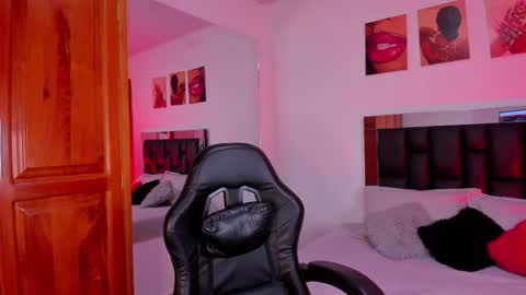 Isabella Moon9 online show from 02/19/26, 11:39