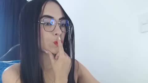 Snapshot of isabella_piercee chatting on 06/22/26, 07:33 isabella_piercee online show from 06/22/26, 07:33