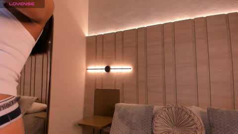 isa  online show from 09/11/25, 07:47