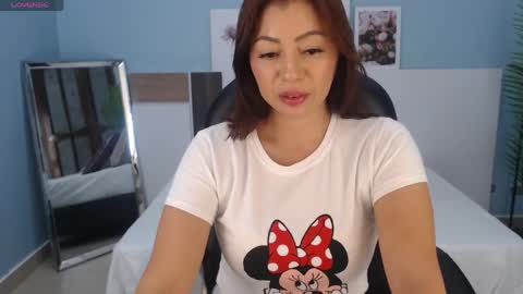 Snapshot of isabella_roja chatting on 05/21/26, 03:52 Isabella roja online show from 05/21/26, 03:52
