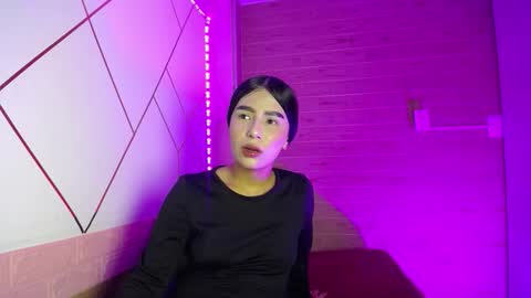 isabella_roseee online show from 01/13/26, 08:03