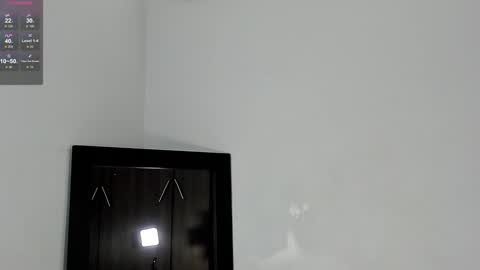 Isabella online show from 01/16/25, 10:44