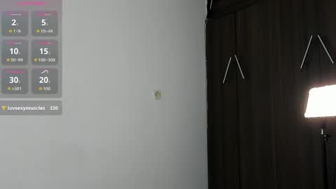 Snapshot of isabella_savina chatting on 05/23/26, 12:16 Isabella online show from 05/23/26, 12:16