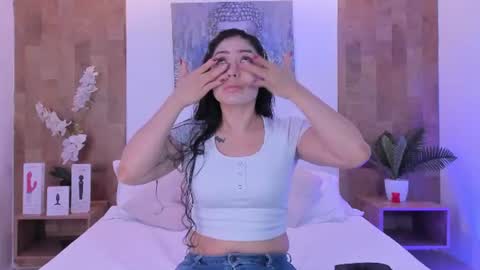 isabella_winkler online show from 07/05/26, 11:06