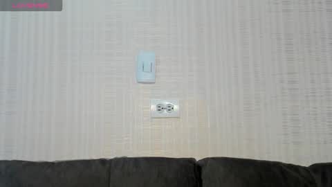 isabellaa23 online show from 01/12/26, 12:32