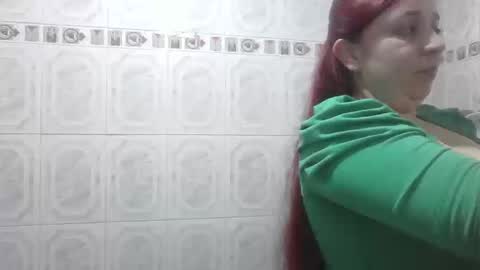 isabellaa_hills_ online show from 09/27/25, 10:26