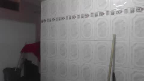 isabellaa_hills_ online show from 11/27/25, 04:53