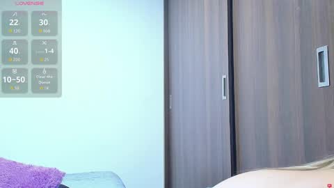isabellaa_smith03 online show from 04/27/26, 10:46